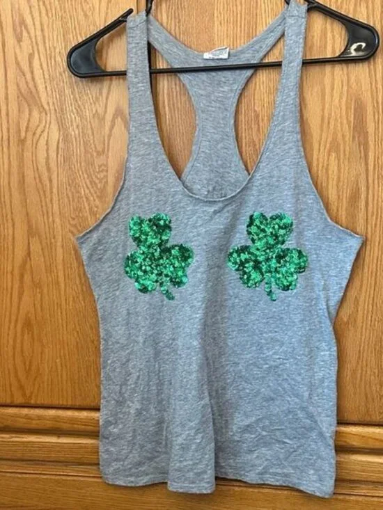 Pink sequin shamrock tank - Picture 1 of 2